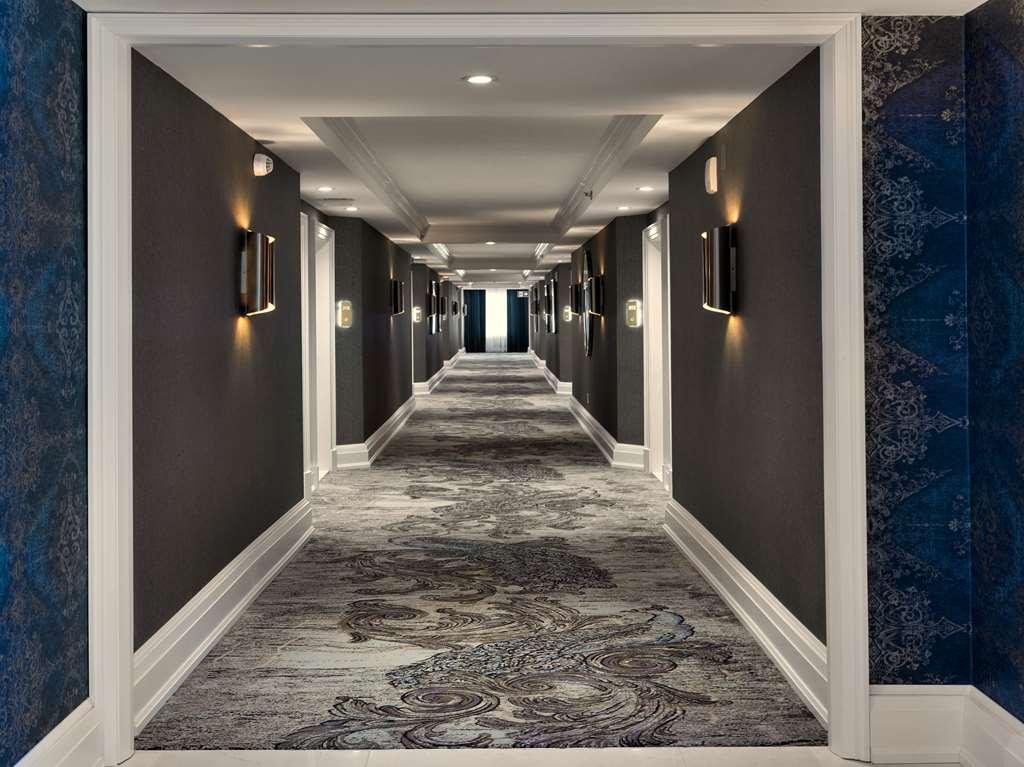 Chateau Vaudreuil Camera foto A carpet in a hotel