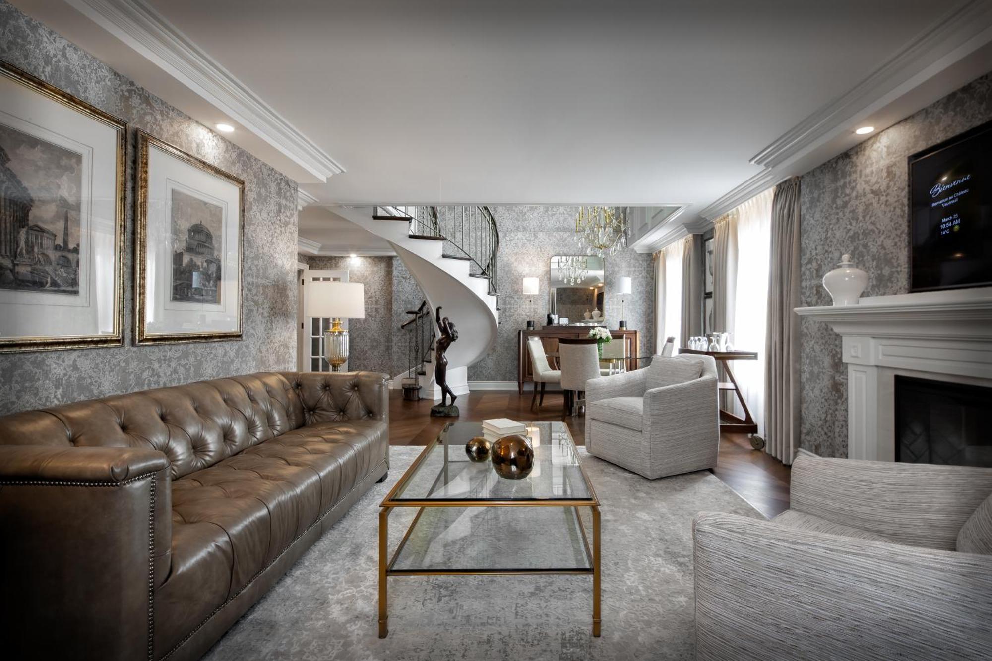 Chateau Vaudreuil Esterno foto Interior of a townhouse